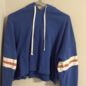 American eagle slightly cropped, soft, hoodie.